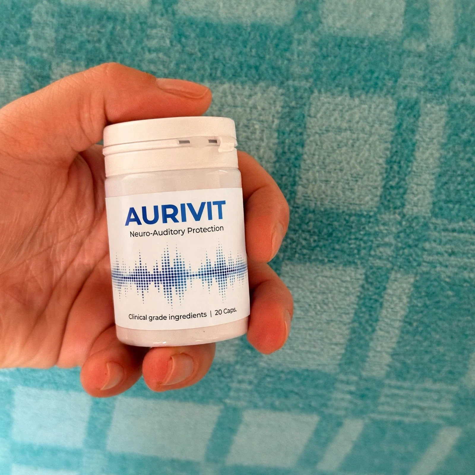 Foto enviada por Manuel Barreto com o frasco de Aurivit
